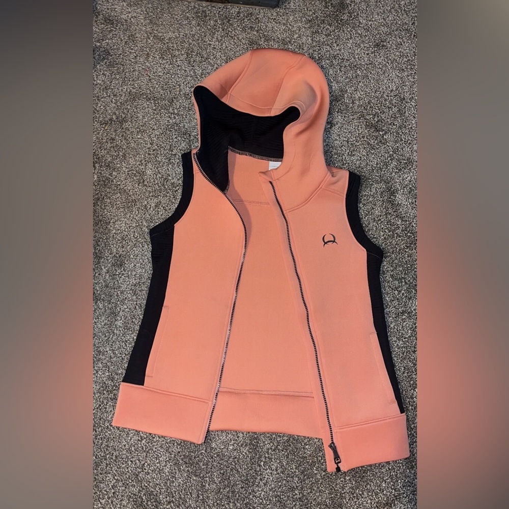Cinch Coral hooded Vest. Size XS